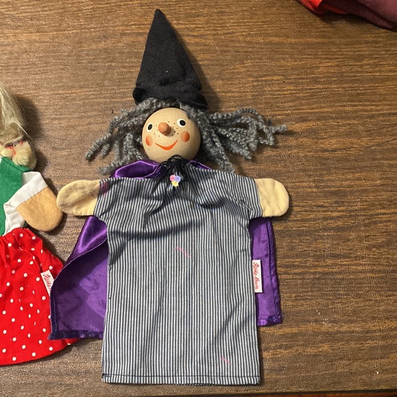 Käthe Kruse Vintage Wooden Head Hand Puppets: Girl and Witch (price is for both) - Picture 3 of 7